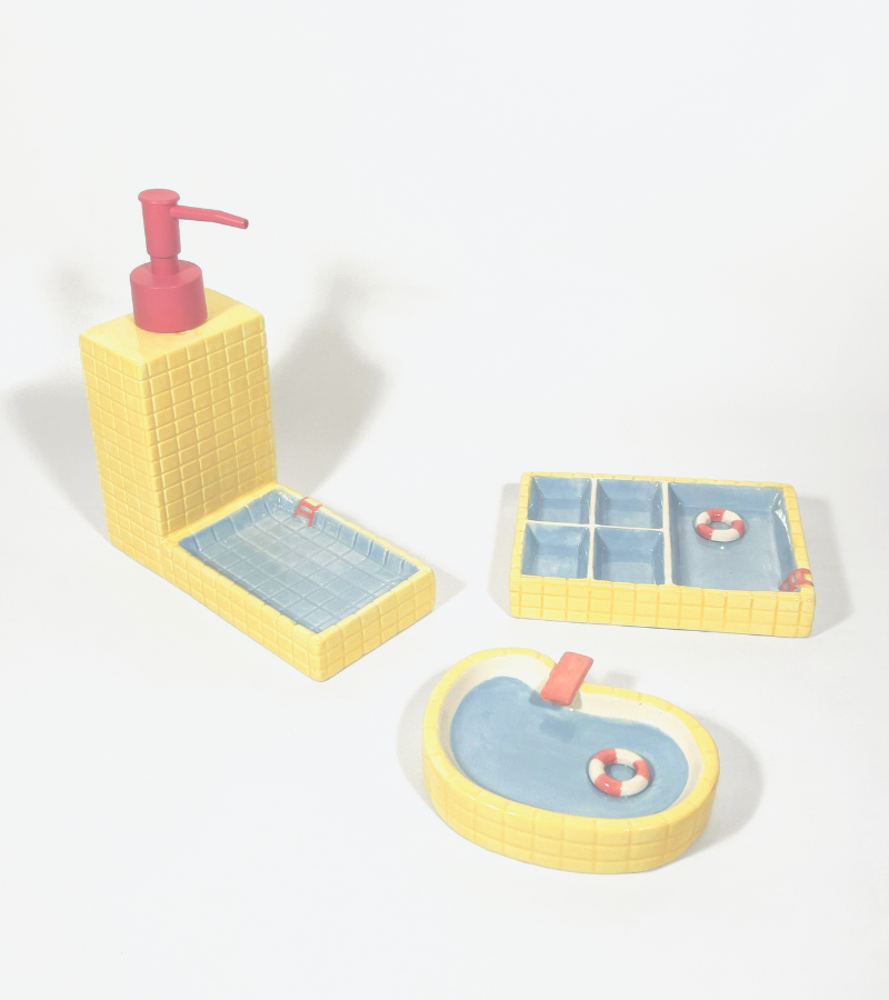Repose-bijoux piscine