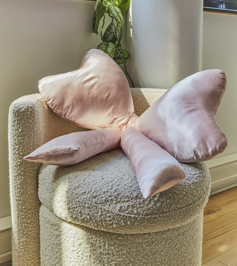 Coussin noeud en satin