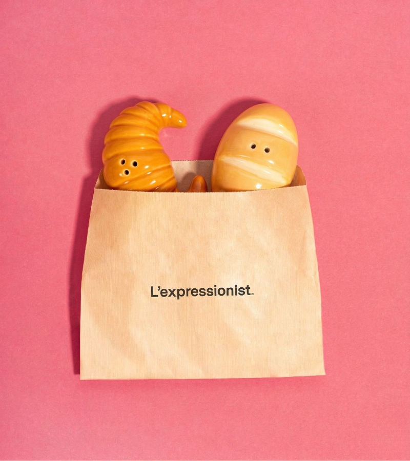 Baguette and croissant salt and pepper shakers