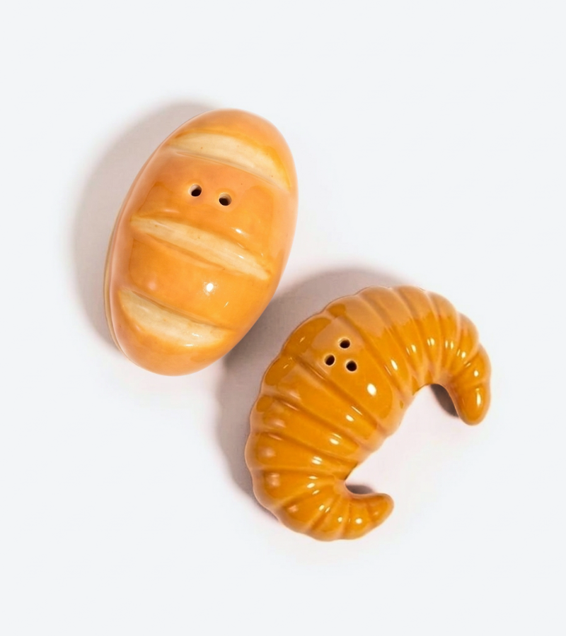 Baguette and croissant salt and pepper shakers